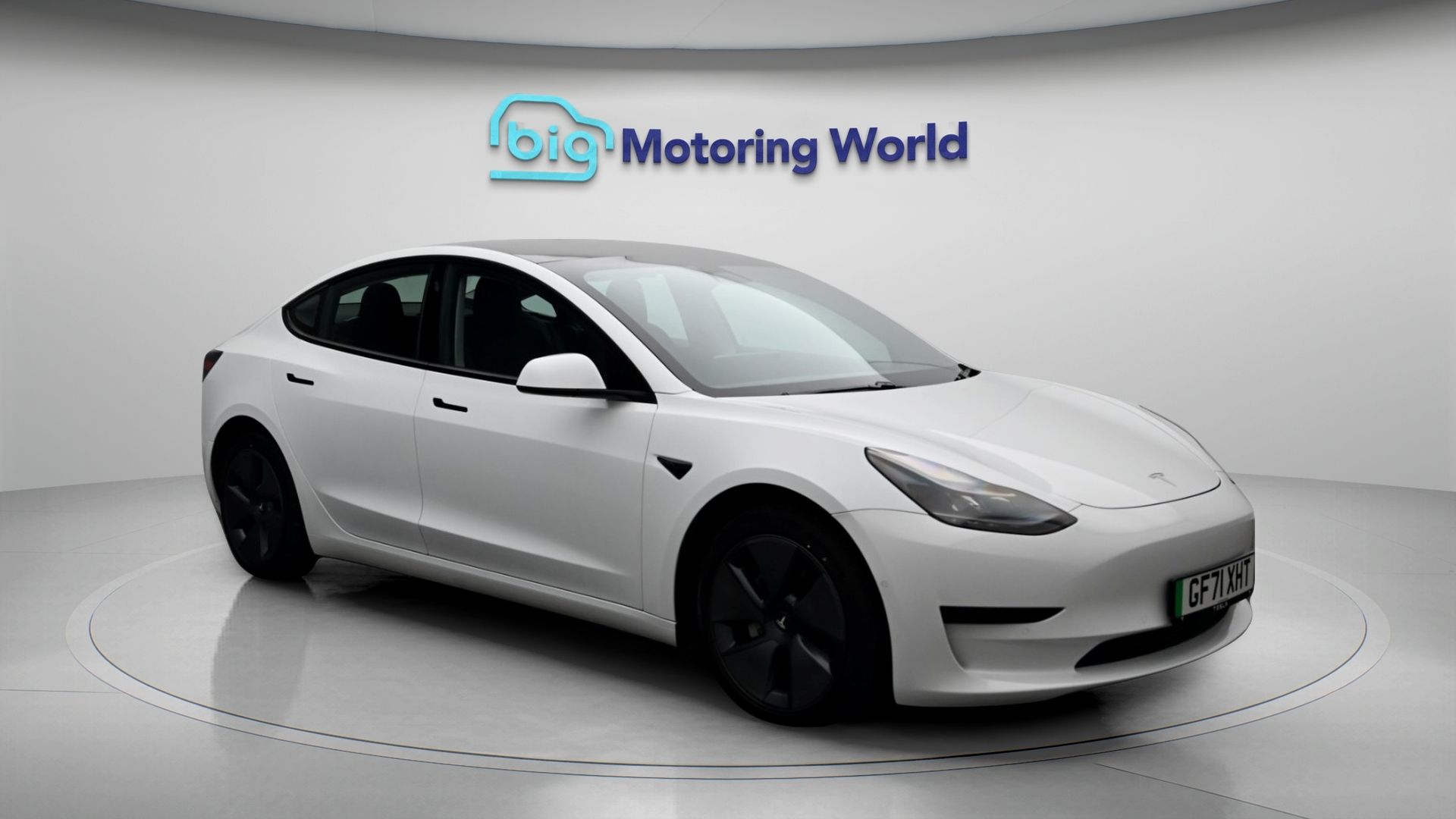 Tesla Model 3 dealer public-web source image