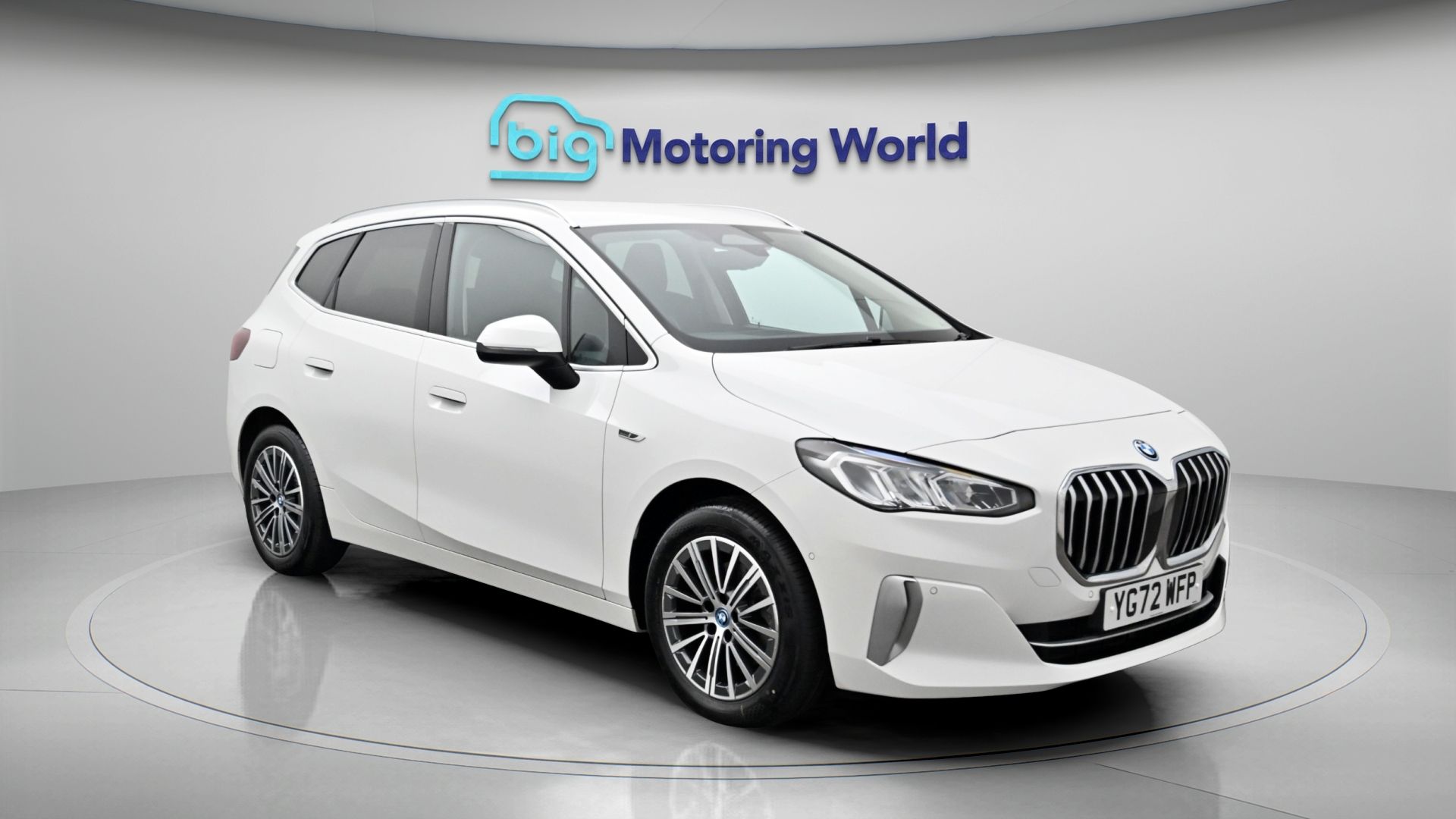 BMW 2 Series Active Tourer listing photo