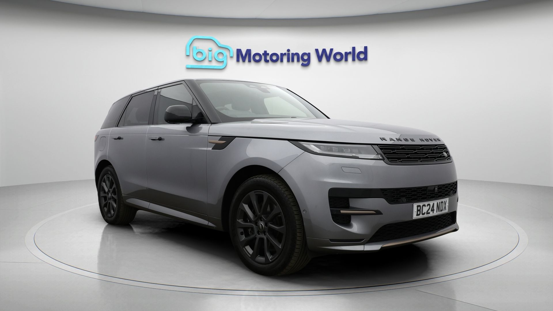 Land Rover Range Rover Sport listing photo