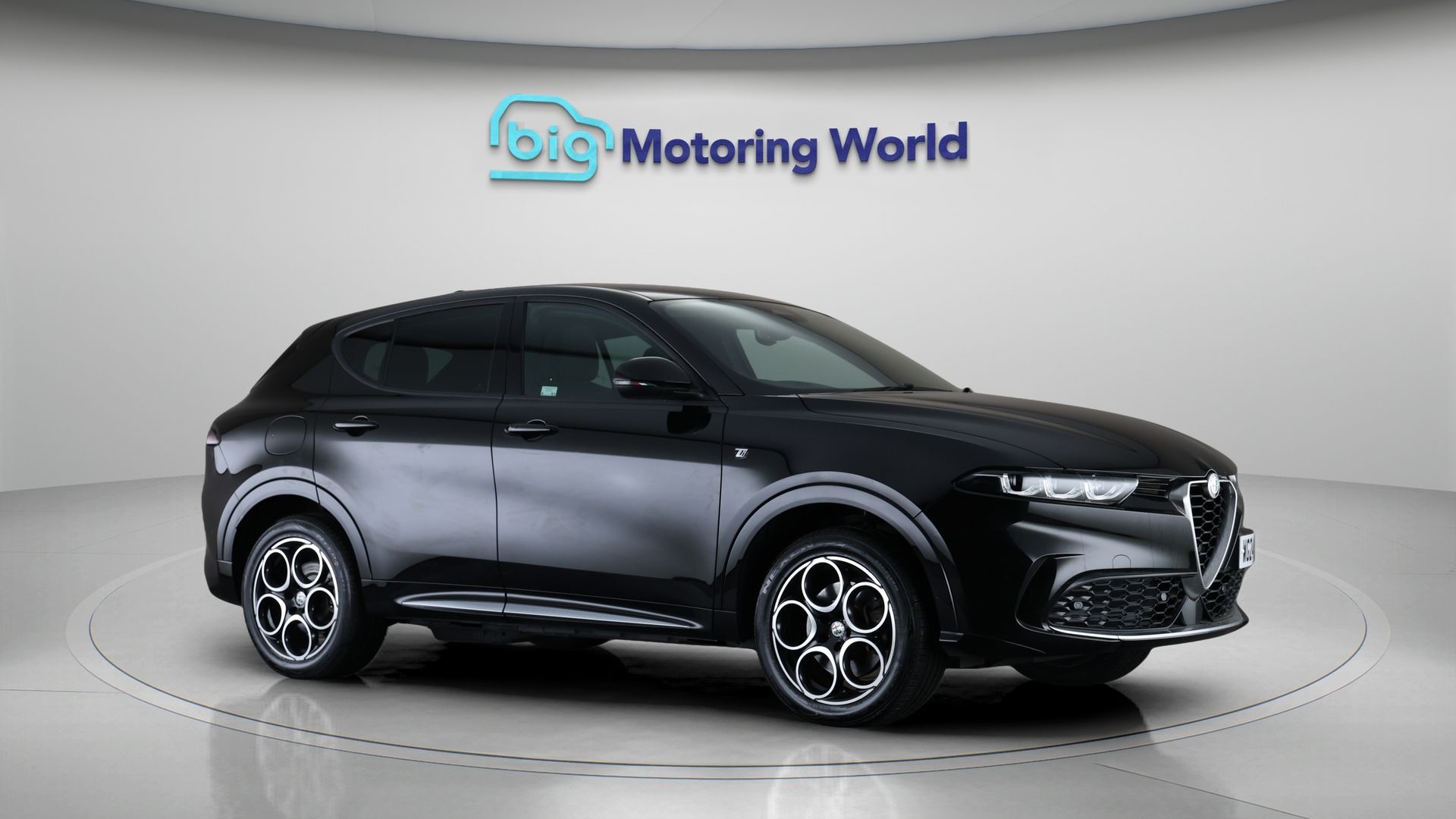 Alfa Romeo Tonale listing photo