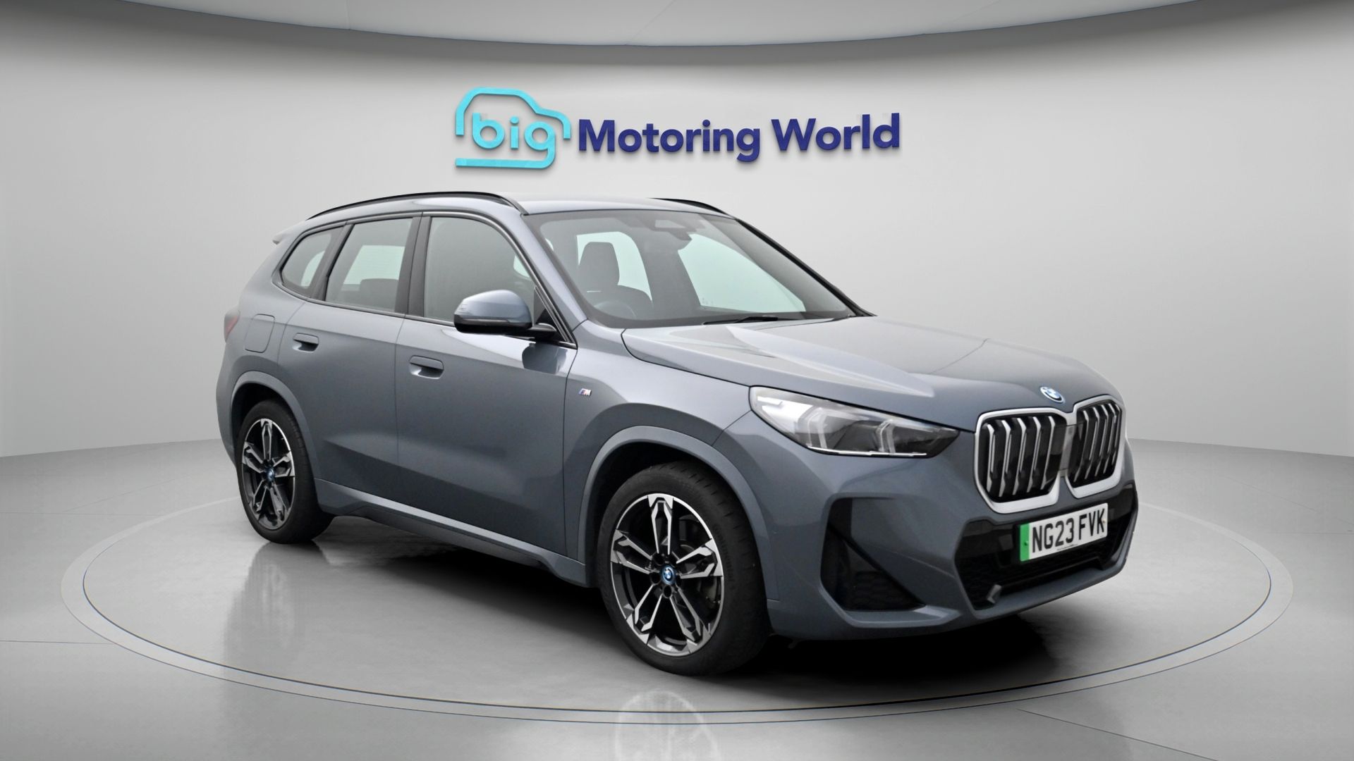 BMW iX1 listing photo