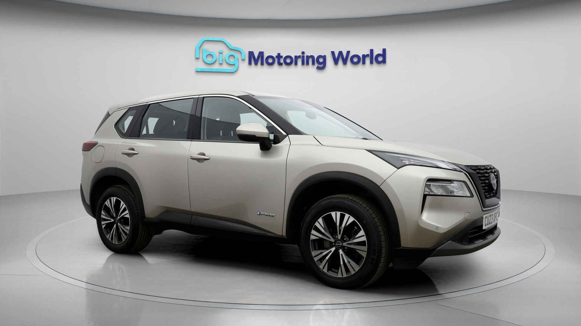 Nissan X-TRAIL listing photo