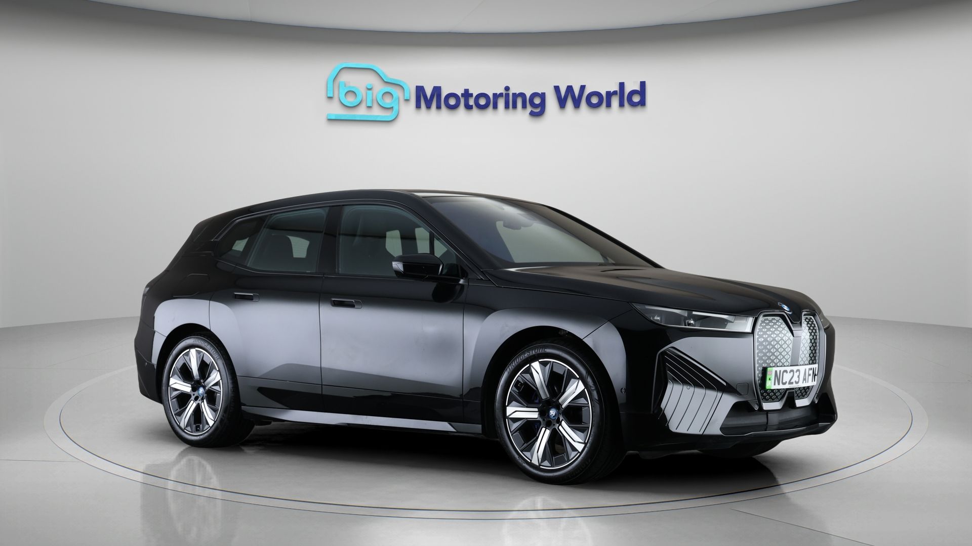 BMW iX listing photo