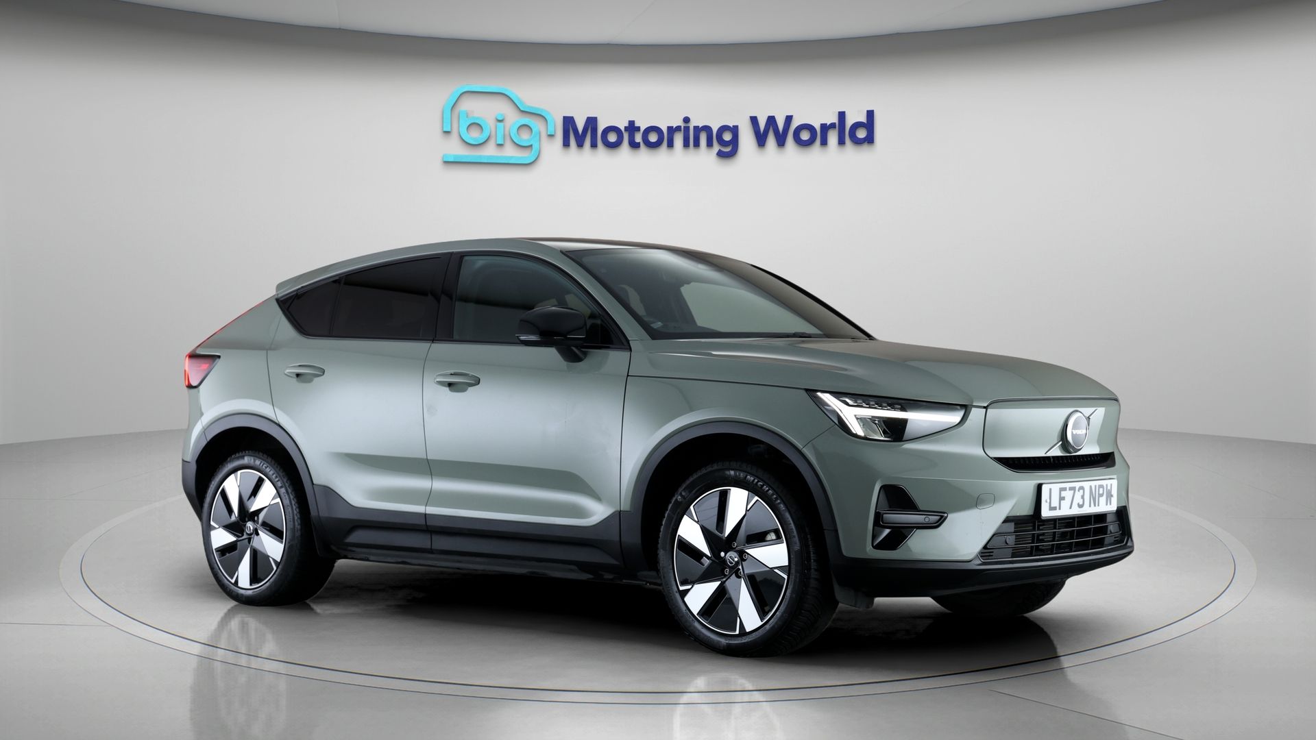 Volvo C40 listing photo