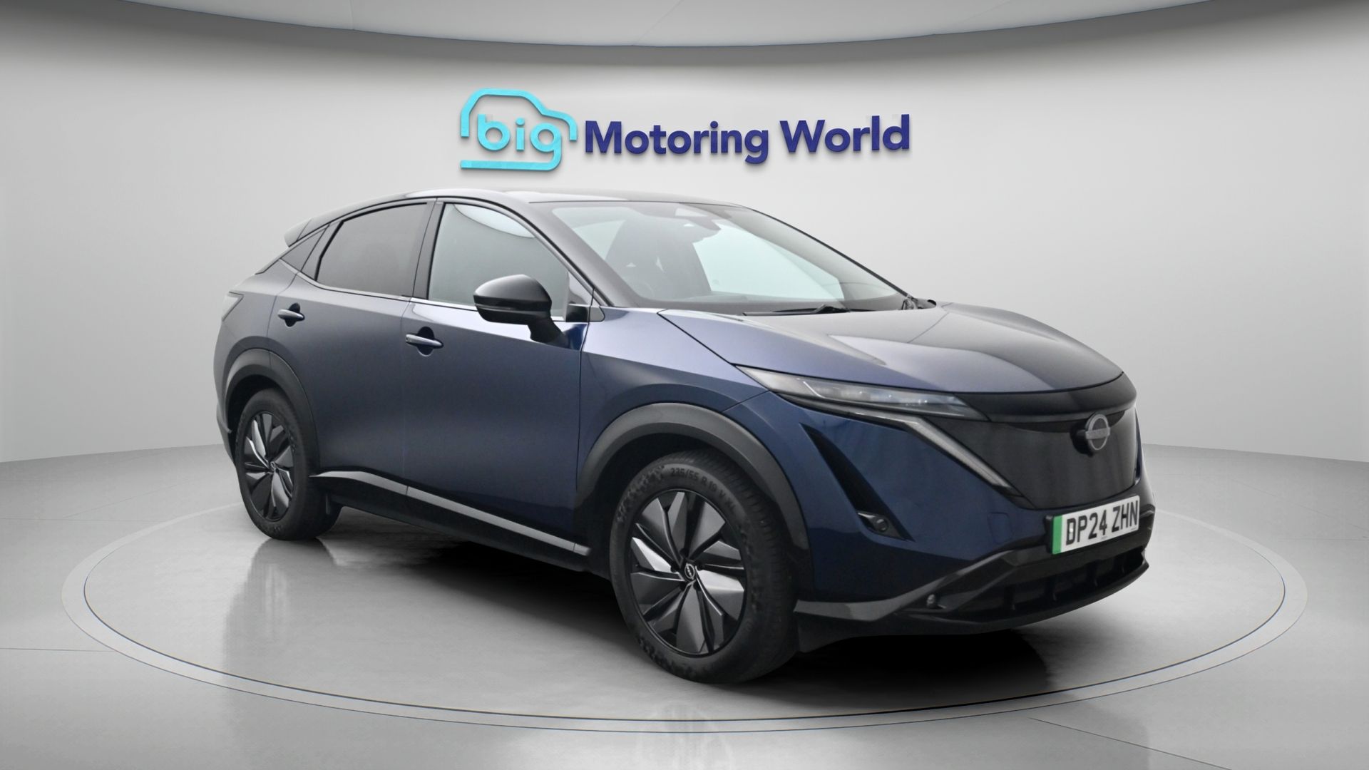 Nissan Ariya listing photo