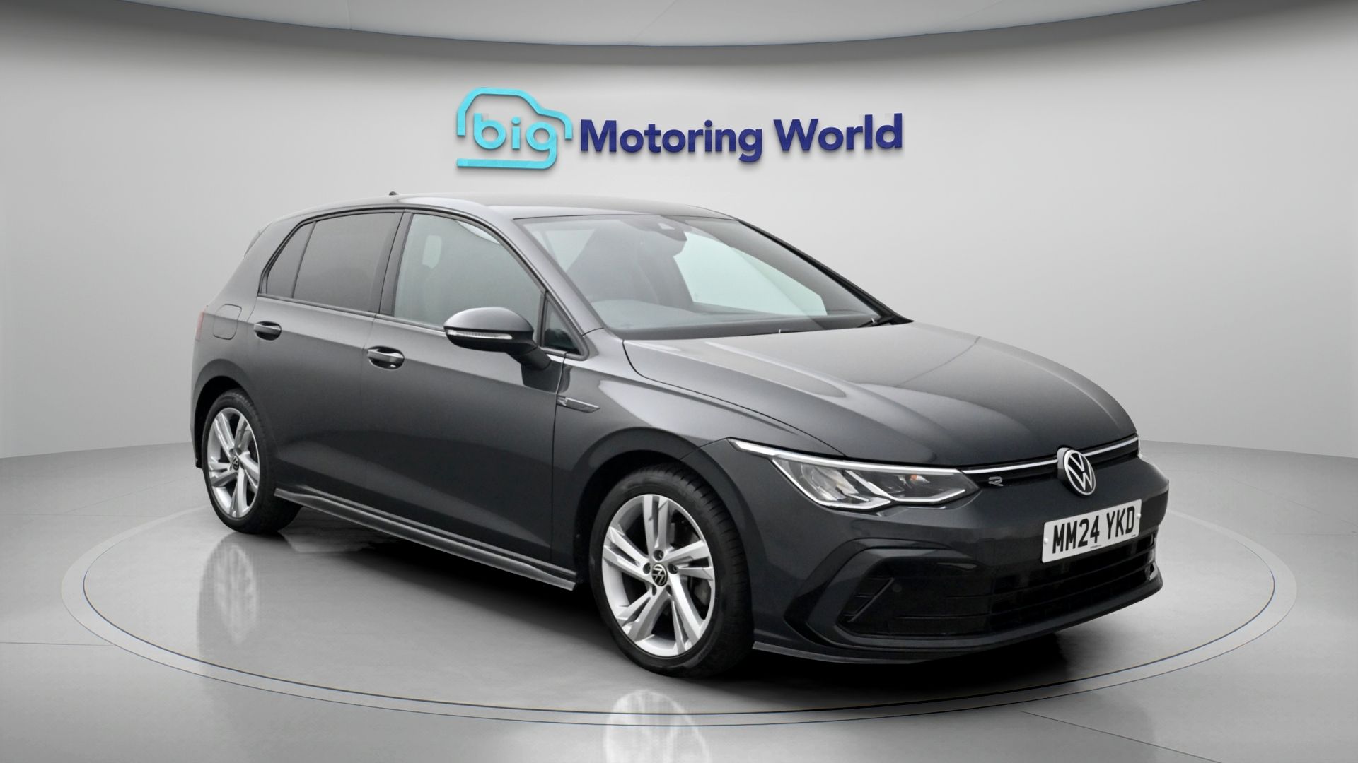 Volkswagen Golf listing photo