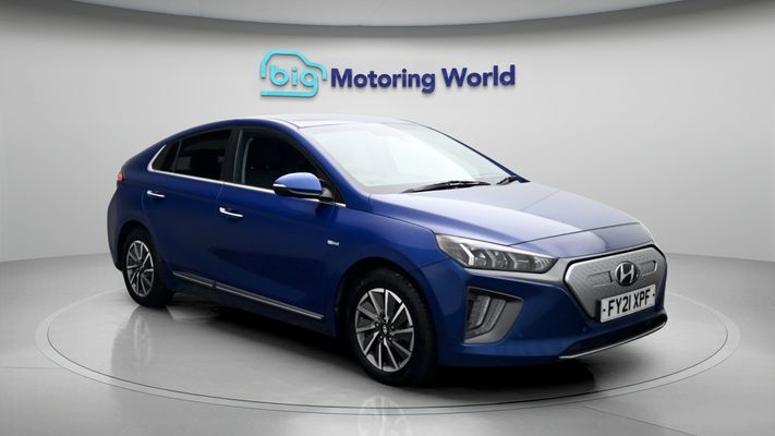 HYUNDAI IONIQ 2021 38.3KWH PREMIUM SE AUTO 5DR AVERAGE SAVING 44,387 MILES AUTOMATIC ELECTRIC...