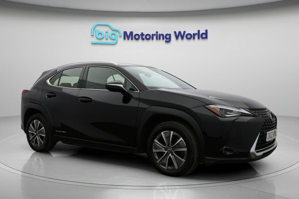 Lexus UX
