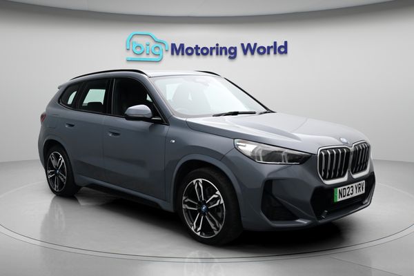 BMW iX1