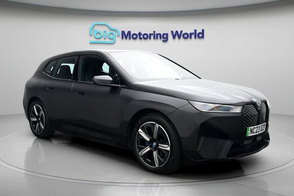 BMW iX