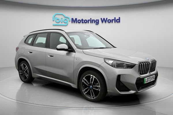 BMW iX1