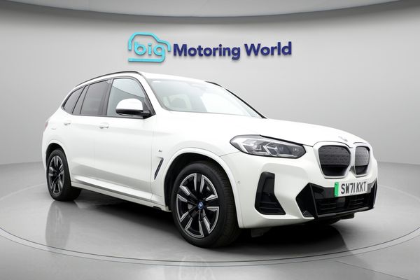 BMW iX3