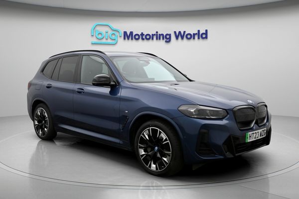 BMW iX3