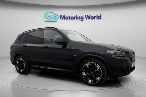 BMW iX3