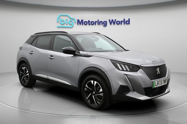 Peugeot E-2008