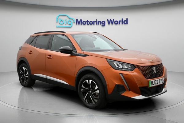 Peugeot E-2008