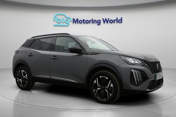 Peugeot E-2008