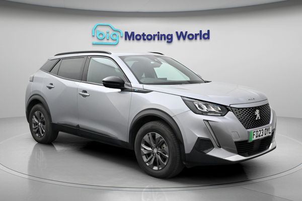 Peugeot E-2008
