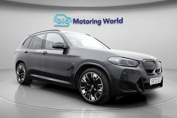 BMW iX3