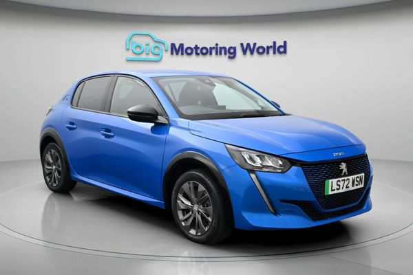 Peugeot E-208