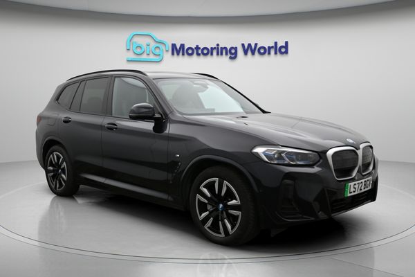BMW iX3