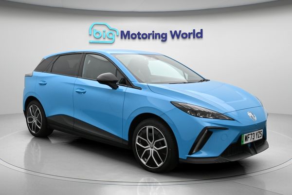 MG MG4