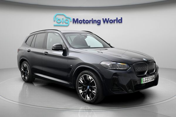 BMW iX3