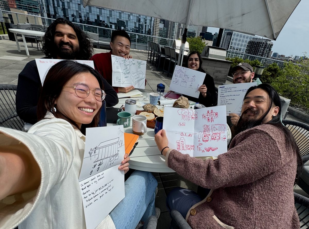 A rec·re·a·tion cohort on a Chicago rooftop.