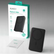 Aukey MAGLYNK 10,000mAh Magnetic Wireless Charging Power Bank  Electronics & Technology New Arrivals Powerbanks / Chargers EMP1126-07.jpg