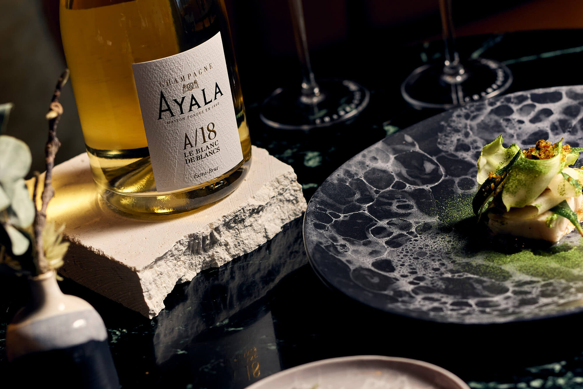 Julian Hills, Navi - Champagne Ayala