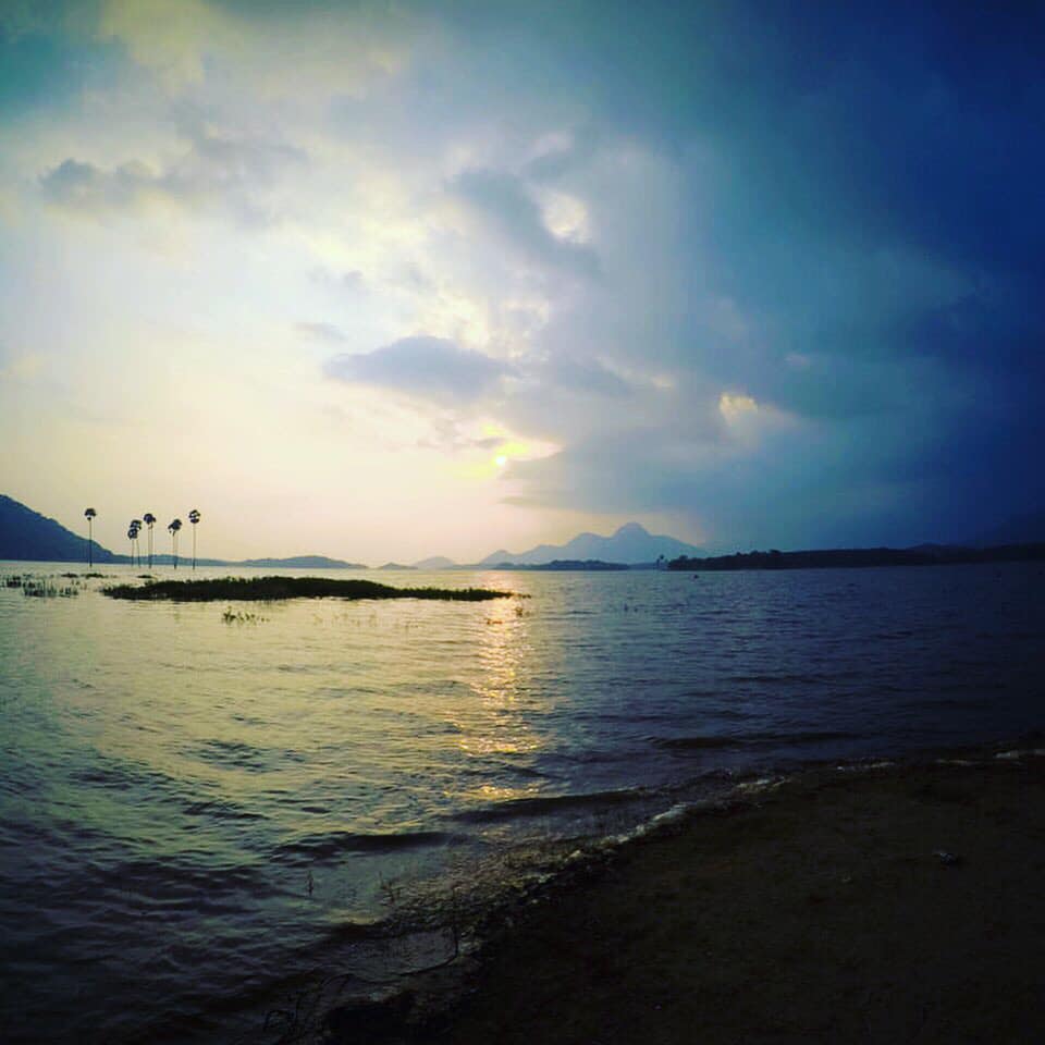 കവ