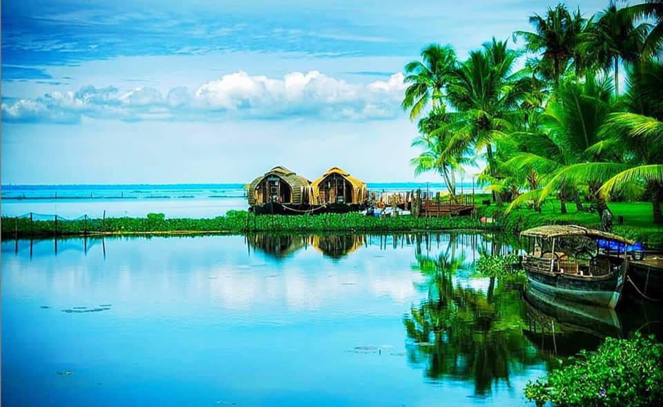 അഷ്ടമുടി കായൽ