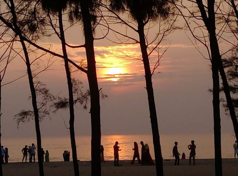 പടിഞ്ഞാറെക്കര ബീച്ച്