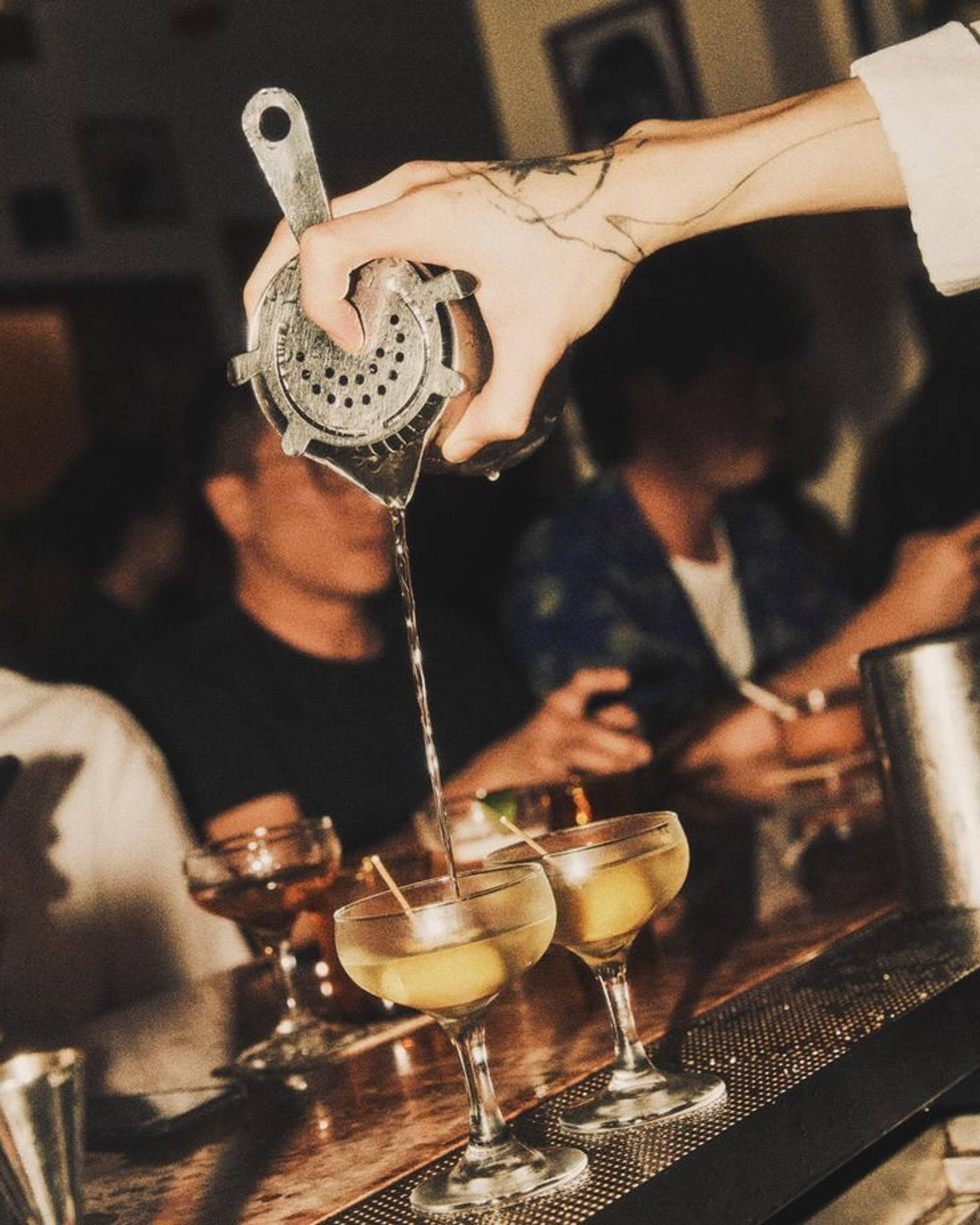 D.Doza.Bar — საცეკვაო მოედანი