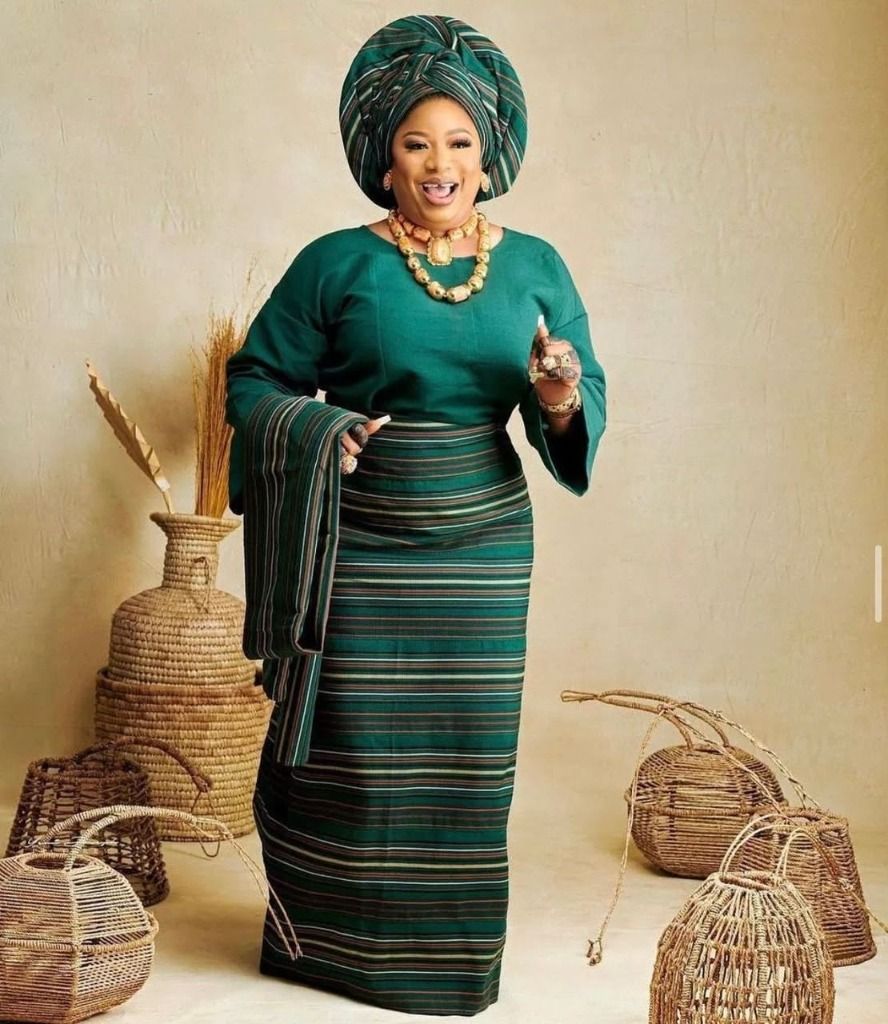 Beaded Emerald Gele & Corset Bodice