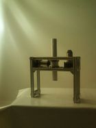 Darius Čiuta. brėžinio popieriuje automatizuoto pristatymo įrenginio prototipas voro akys.