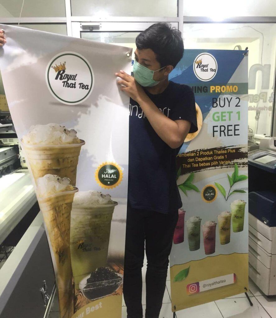 Cetak X Banner Murah di Jakarta Barat (Hingga 24 Jam & Bisa Ditunggu) 10 10 Cetak X Banner Murah di Jakarta Barat tidak hanya untuk Daerah Jakarta Barat, Namun juga melayani Jakarta Timur, Jakarta Selatan, Jakarta Utara, Jakarta Pusat & Seluruh Indonesia Bisa merasakan kemudahan Cetak di azagiprint.com Cetak X Banner Murah di Jakarta Barat (Hingga 24 Jam & Bisa Ditunggu) 1