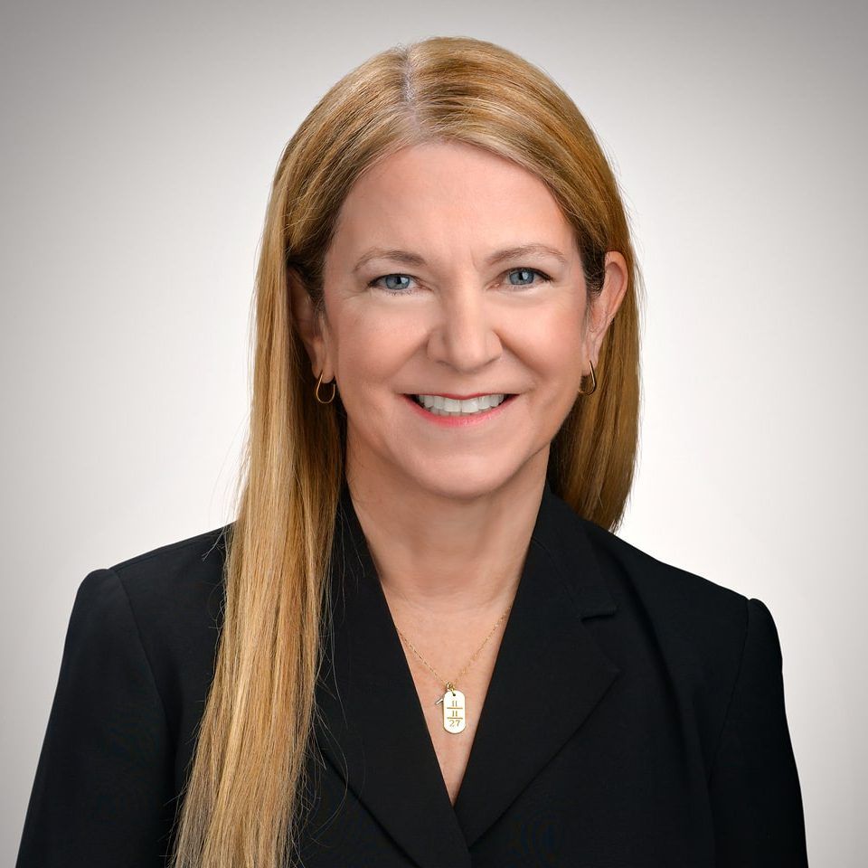 Stacey Meyer - Attorney Headshot