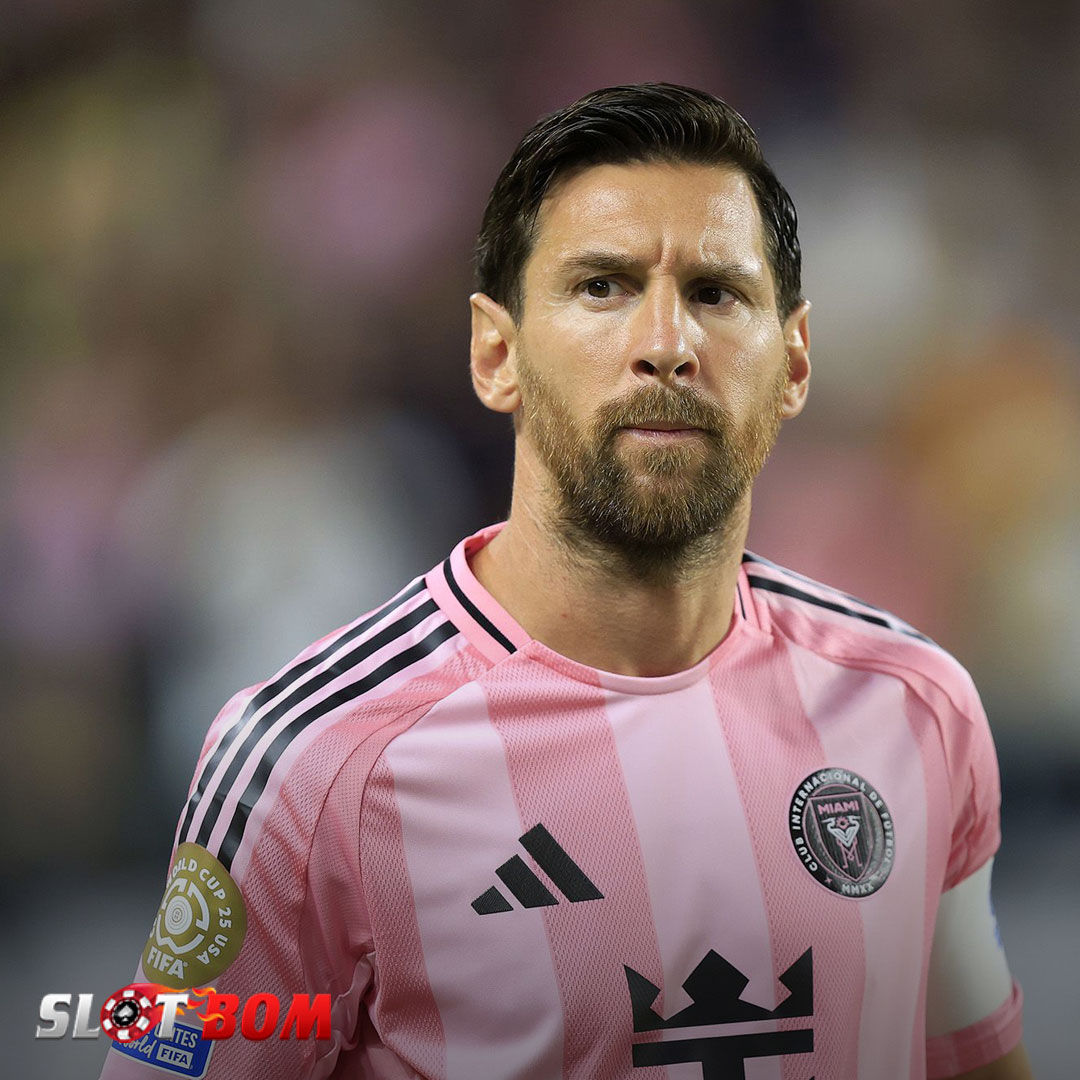 Aksi Brilian Messi: Curi Bola, Lewati Kiper, Lesakkan Gol, dan Ukir Rekor Baru.