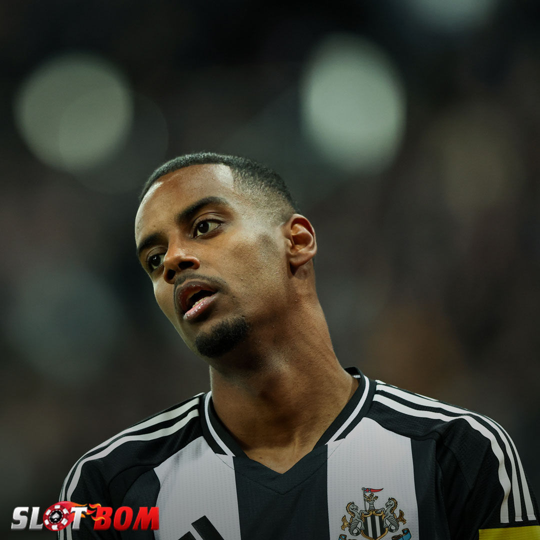 Newcastle kini hanya bisa berharap Alexander Isak bertahan di klub.