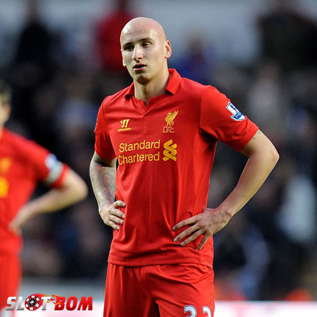 Gelandang Eks Liverpool Resmi ke Klub Ketiga Sepanjang 2025.