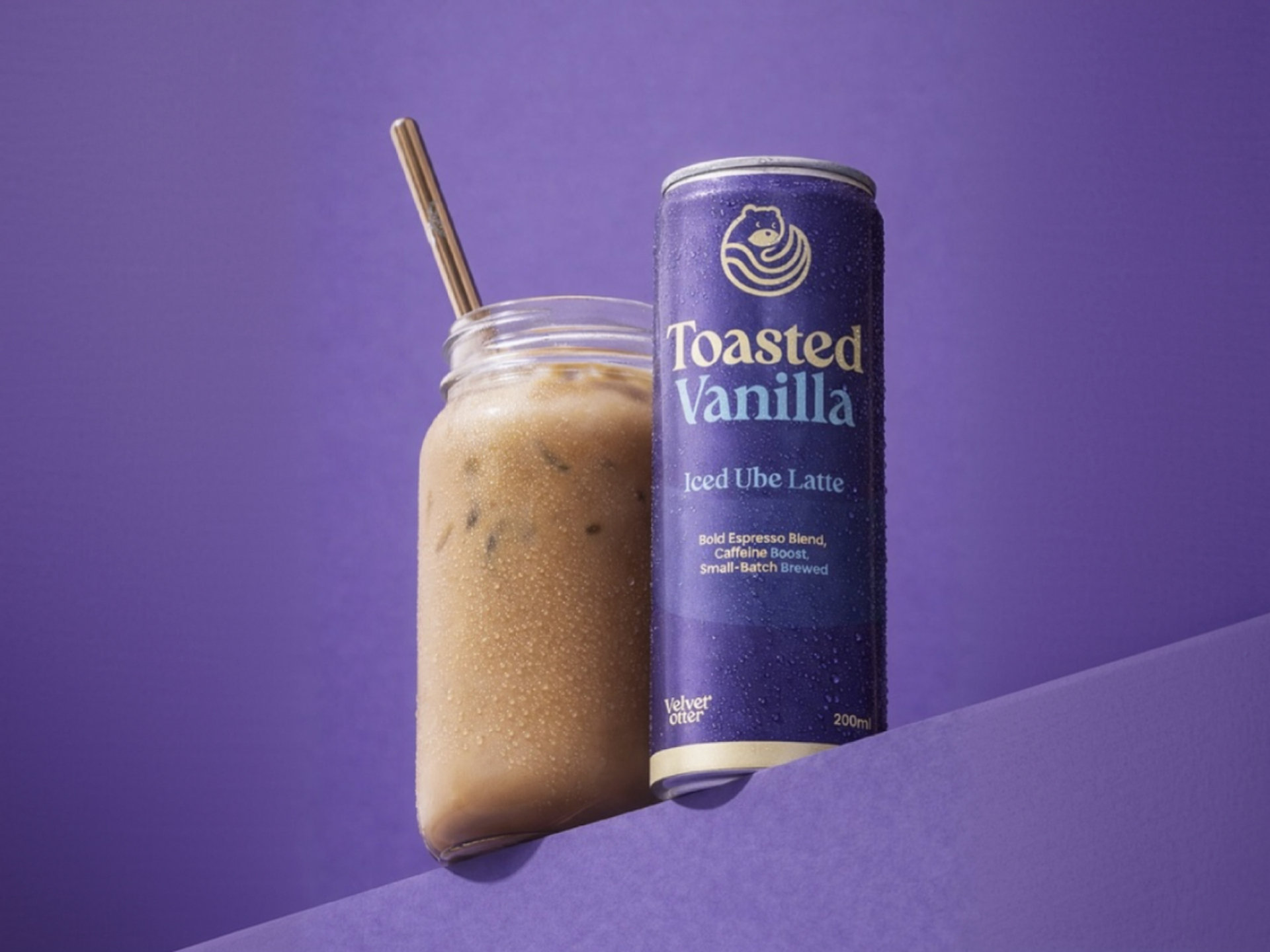 Product Mockup: Studio Beverage & Iced Coffee Mockup
