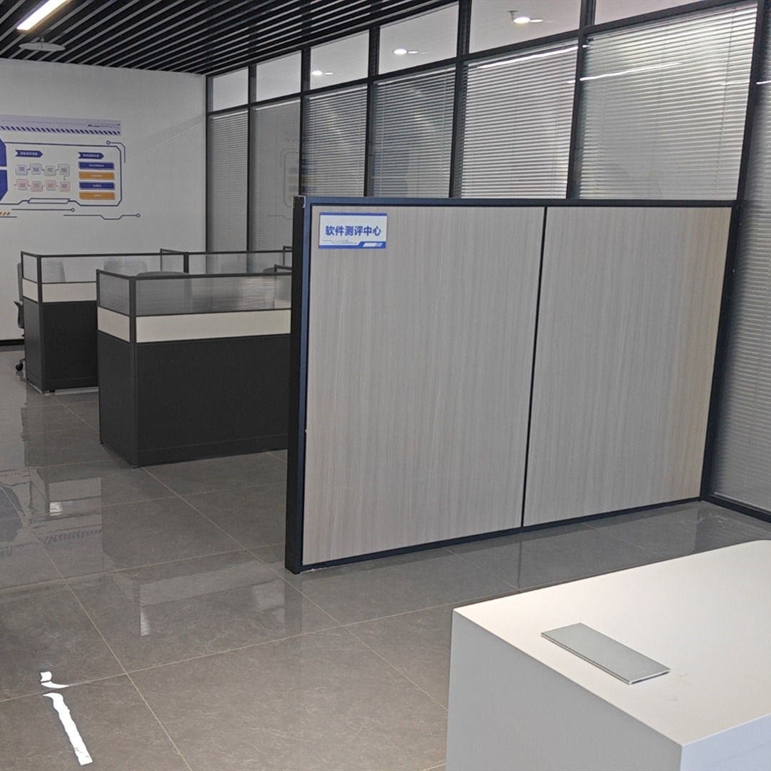 Modern L-Shaped Half High Solid Wall Office Cubicles Partition Semi Private Modular Office Cubicle Workstation