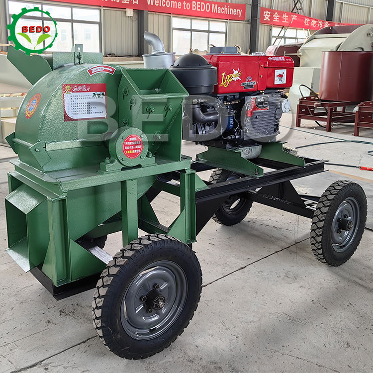 Diesel Wood Branch Hammer Mill Crusher Wood Chipper Grinder Hammer Mill Crusher Mobile Crusher Making Sawdust Shaving Machine