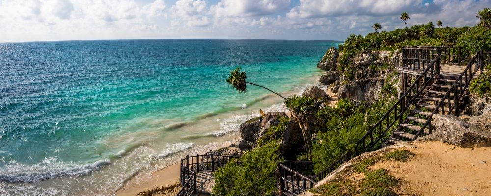 Ruinas Mayas de Tulum cerca de la playa