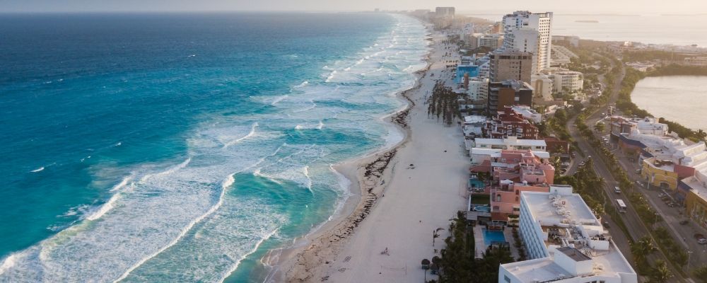 Foto de los hoteles de Cancún que están frente al mar