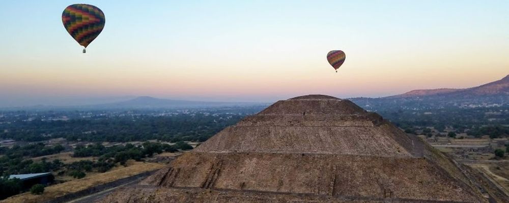 Teotihuacan con globos