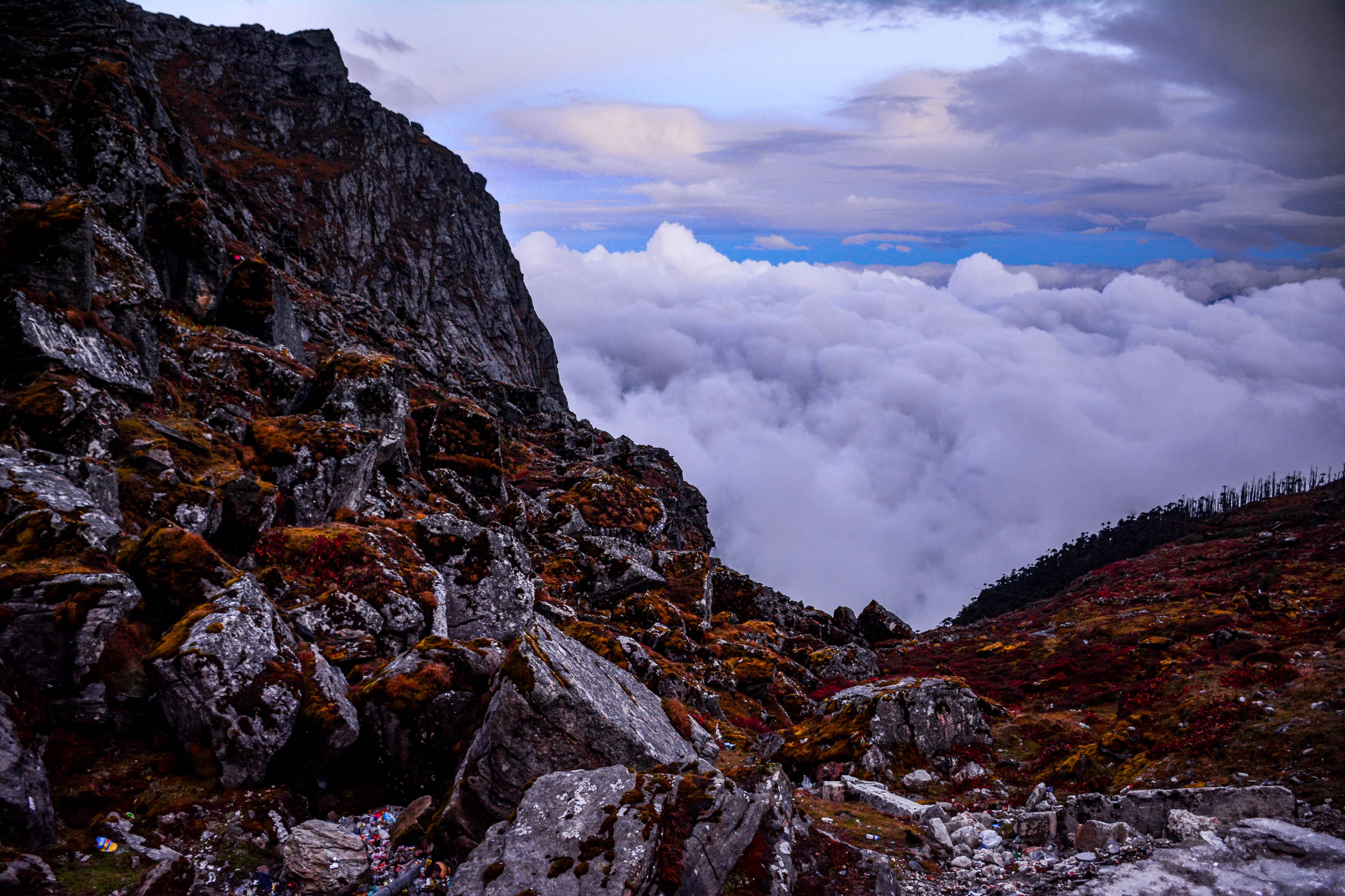 Peaks, Passes, And Pristine Lakes