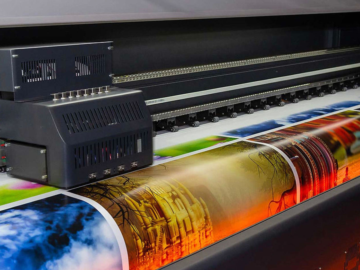 Printing in Qatar | Picture World Studio | Picture World Studio | Best ...