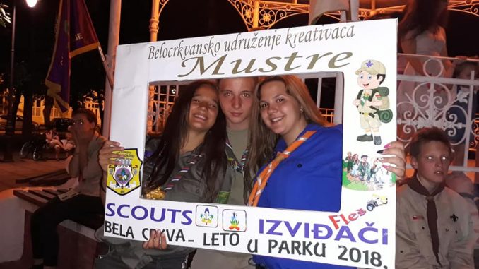 OI Zarko Zrenjanin Uca Leto u parku OI Zarko Zrenjanin Uca Leto u parku
